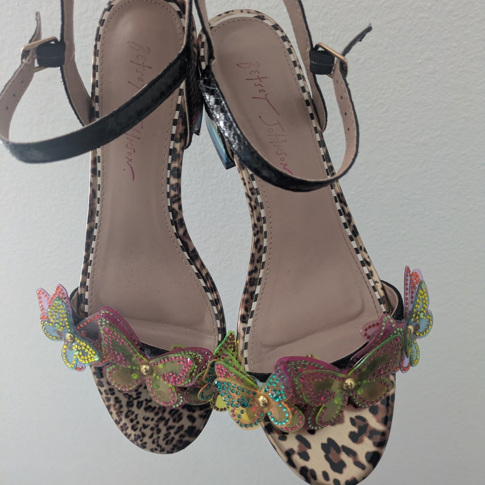 **Betsey Johnson Leopard Print Sandals with Colorful Butterflies
